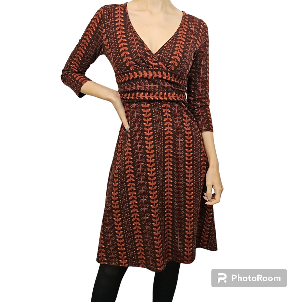 #005 Patagonia Autumn Leaves V-Neck Silhouette Dress | XS